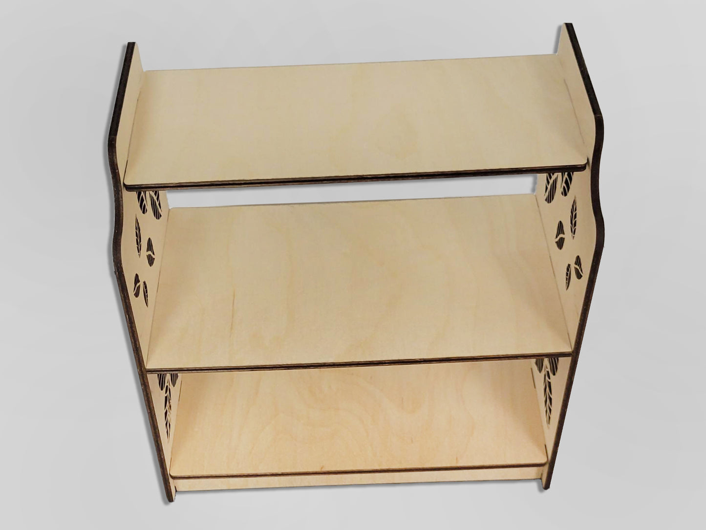 Decorative Shelf with Leaves