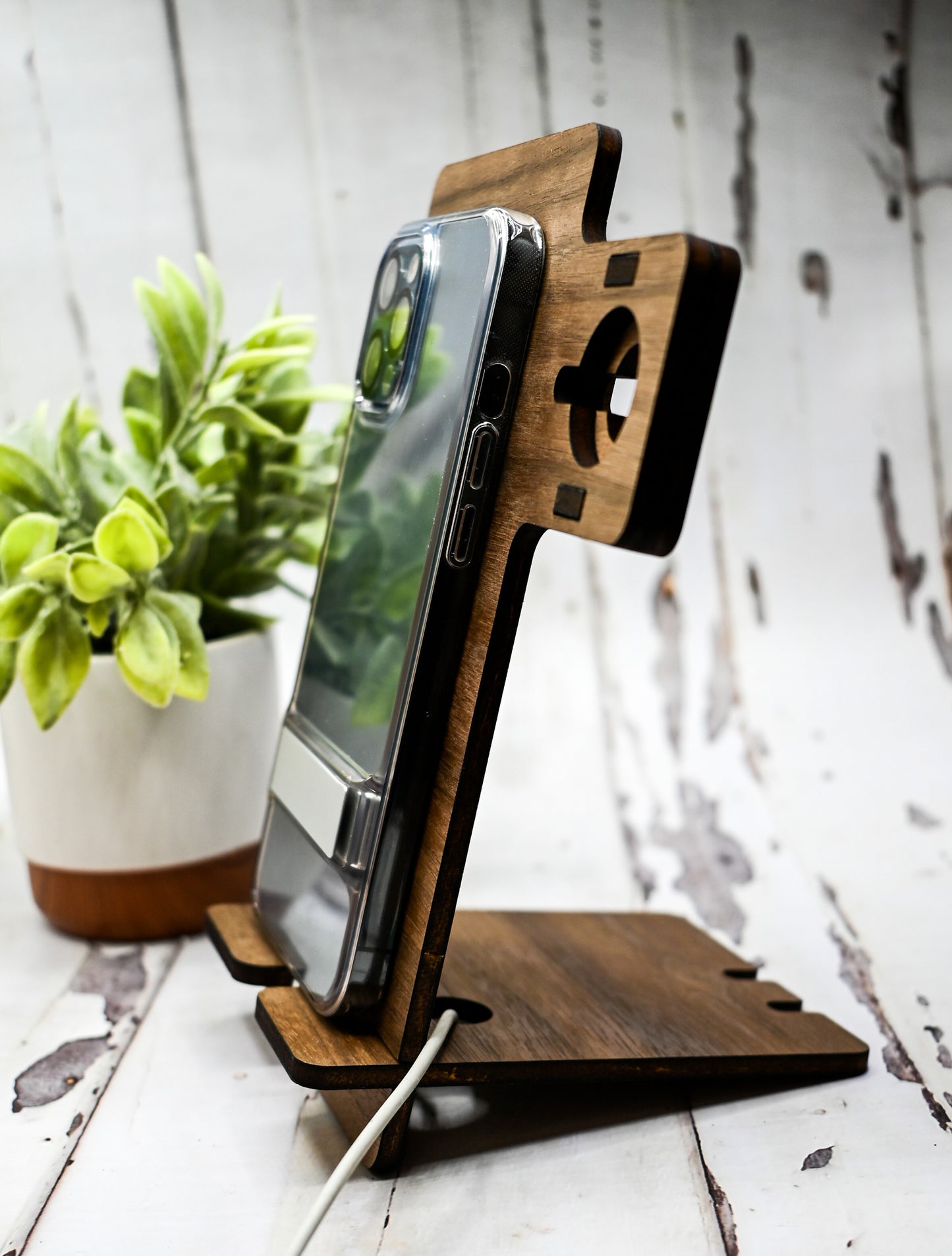 Minimalist iPhone and Apple Watch Stand
