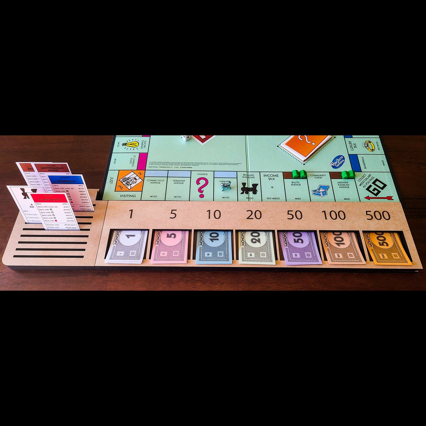 Flat Monopoly Player Organizer